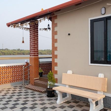 Reunion Ocean Tides Hotel Udupi Eksteriør billede