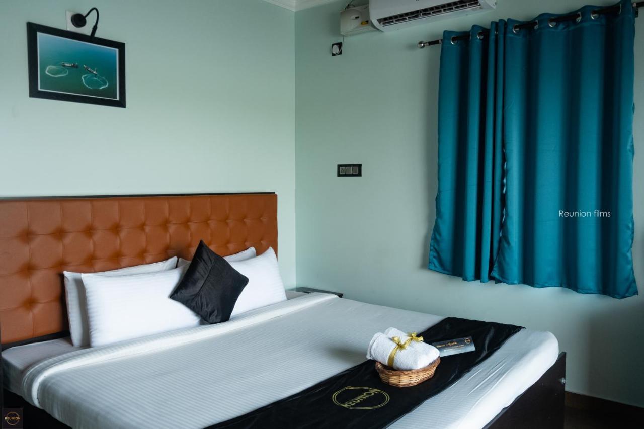 Reunion Ocean Tides Hotel Udupi Eksteriør billede