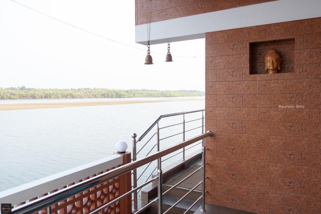 Reunion Ocean Tides Hotel Udupi Eksteriør billede