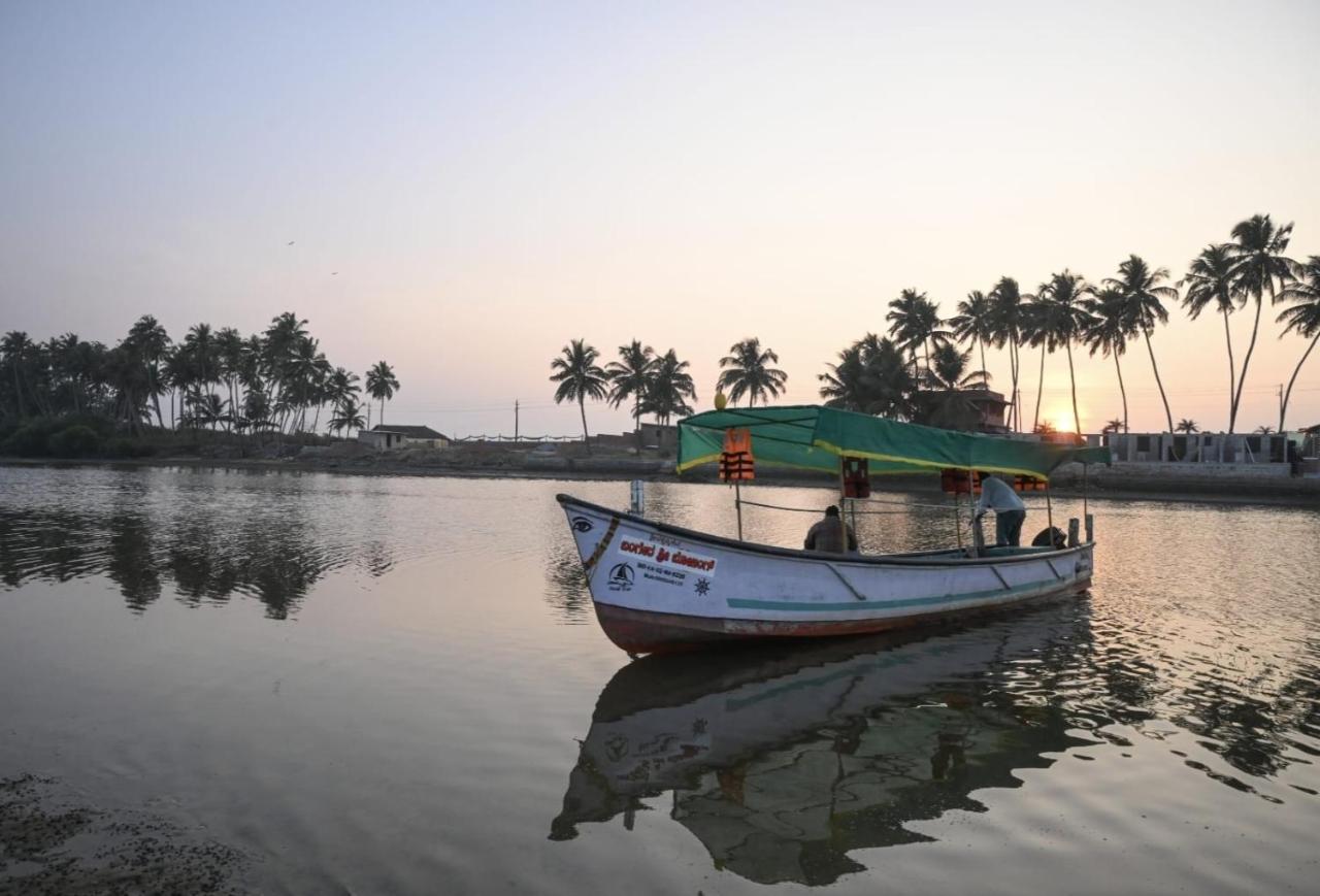 Reunion Ocean Tides Hotel Udupi Eksteriør billede